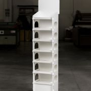 Espositore a ripiani personalizzabile SERIARS