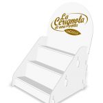 espositore in plastica con ripiani a scaletta
